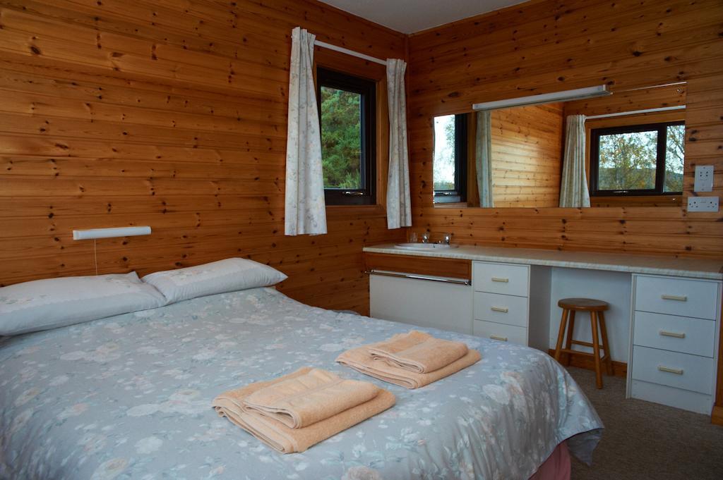 Drumnadrochit Lodges Chambre photo